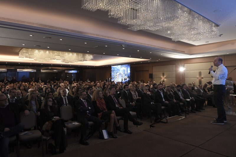 out of the BOX3037.JPG